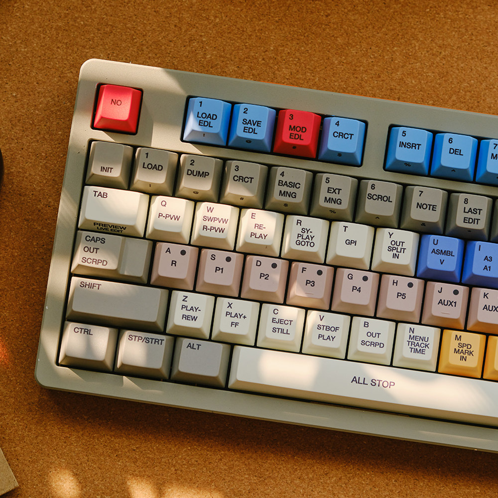 FBB キーキャップ S9000 レトロスタイルチェリーメカ - Retro Gaming Accessories のレビューと価格
