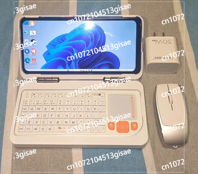6インチ デュアルブート ハンドヘルドPC |   12GB - Retro Gaming Keyboard のレビューと価格
