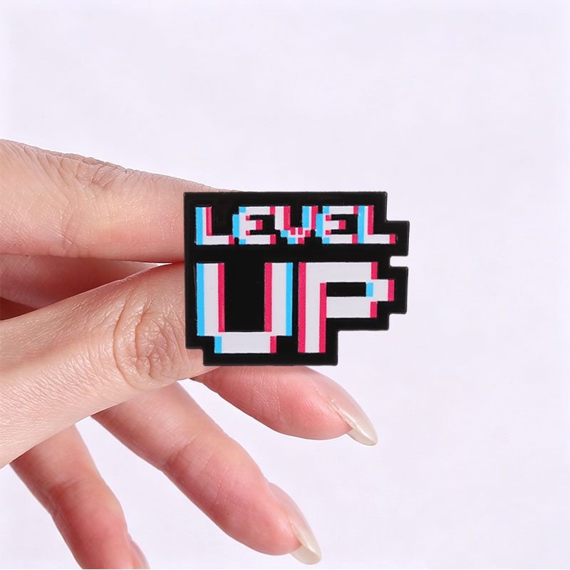 レベルアップ グリッチ ピクセルバッジ レトロビデオゲームス - Retro Gaming Accessories のレビューと価格